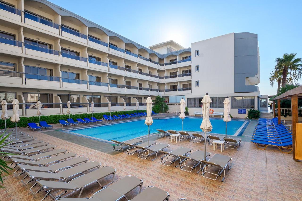 Island Resorts Marisol Hotel
