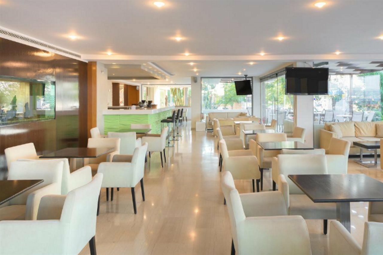 Island Resorts Marisol Hotel
